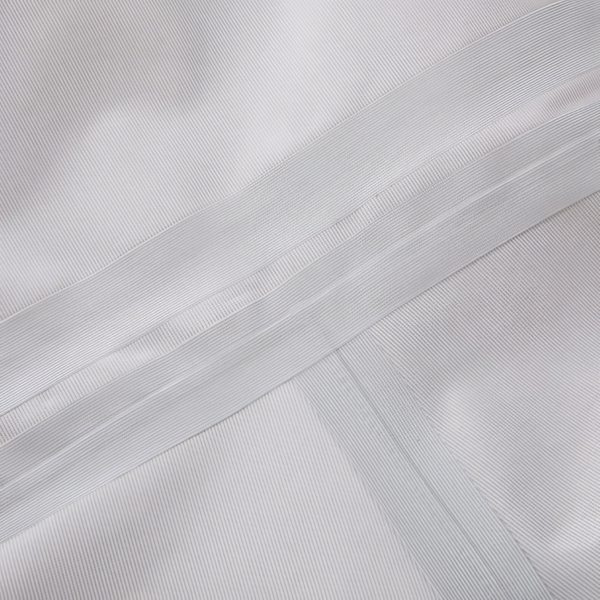 Fully Taped Seams with Waterproof Bonding